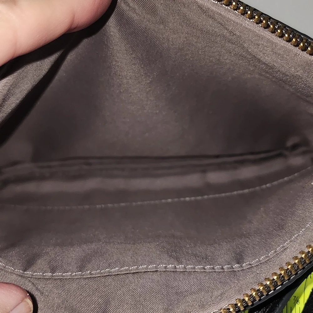 Fossil Black Pebbled Leather Clutch‎ with Gold Accents